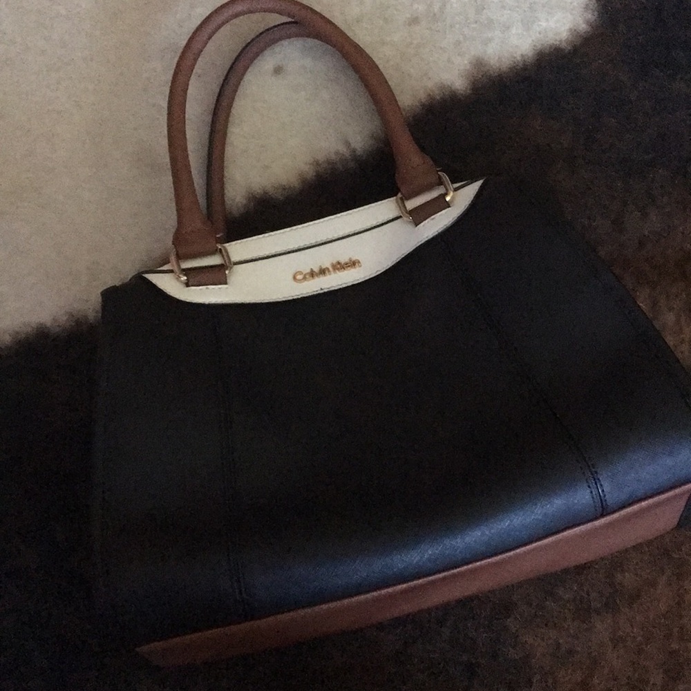 Calvin Klein 👜